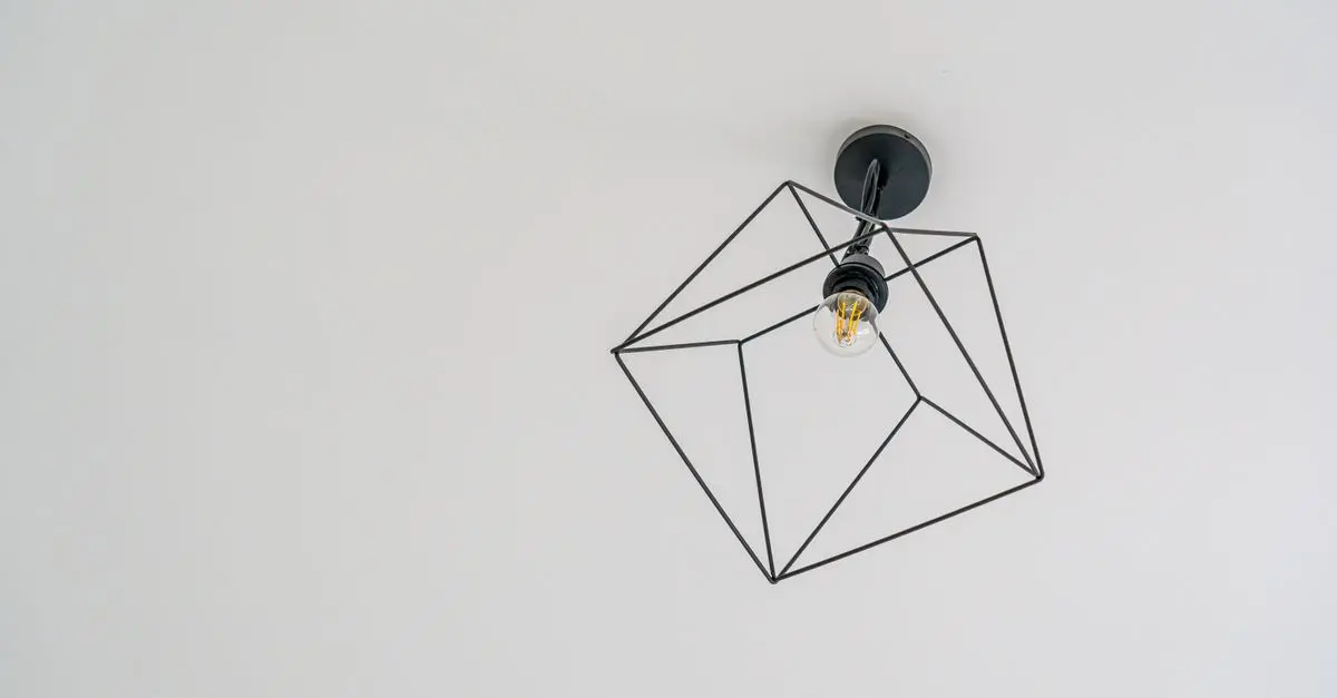 Comment Bien Choisir ses Plafonniers pour une Décoration à la Hauteur